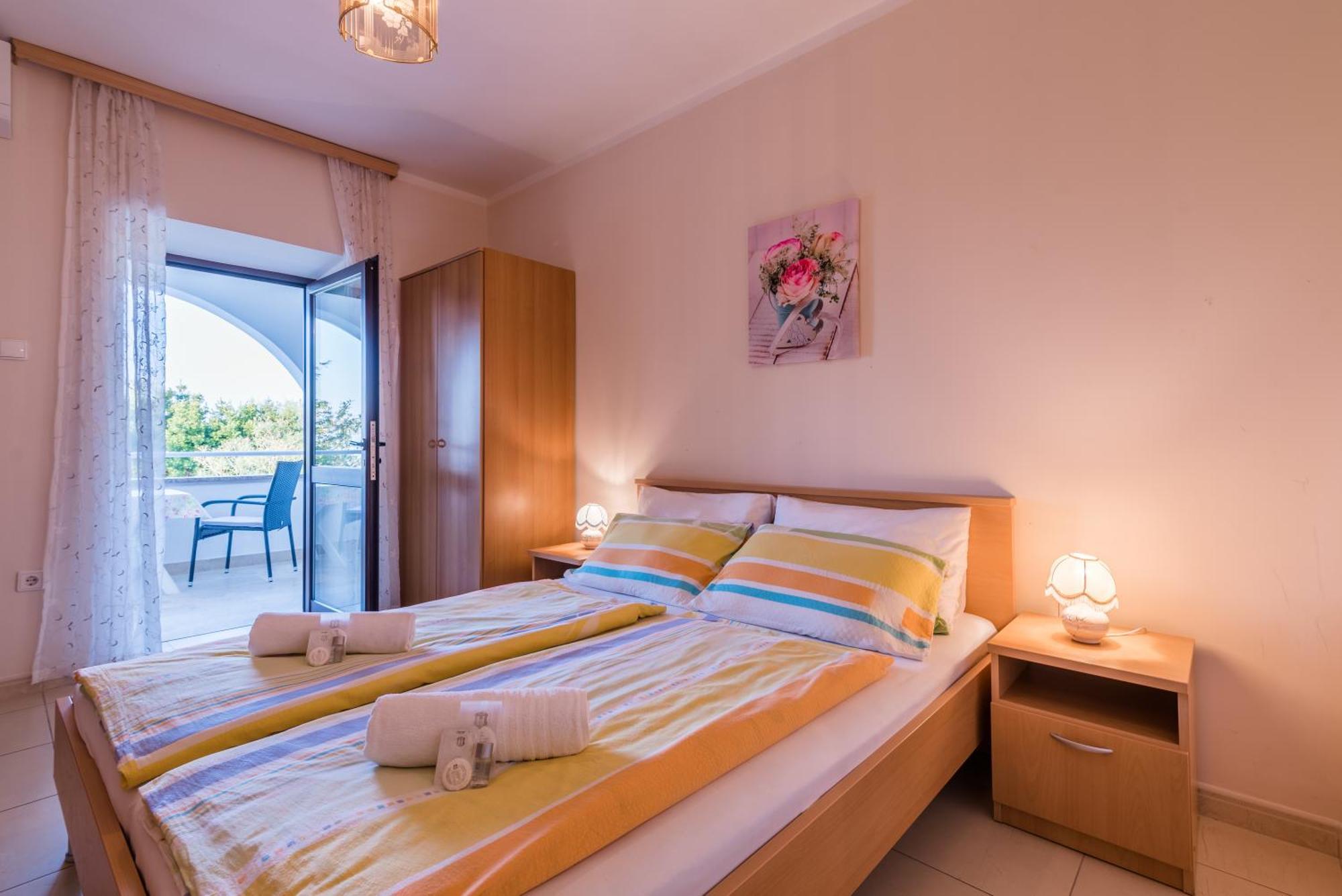 B&B Dujmovic Malinska Habitación foto